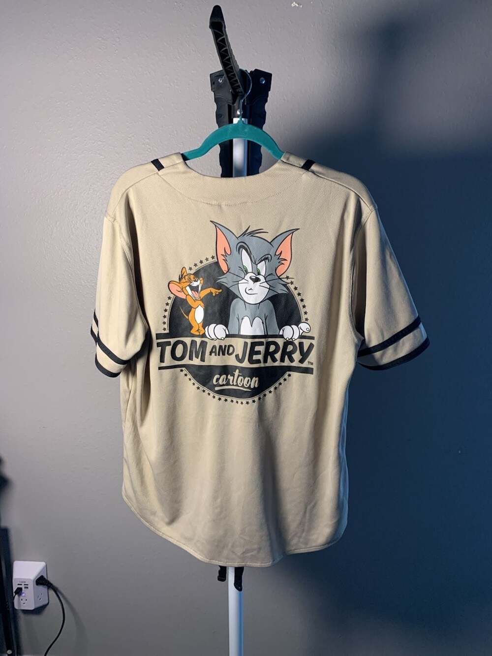 Tom and Jerry Cartoon Mesh Baseball Jersey Tan Medium - Picture 5 of 9